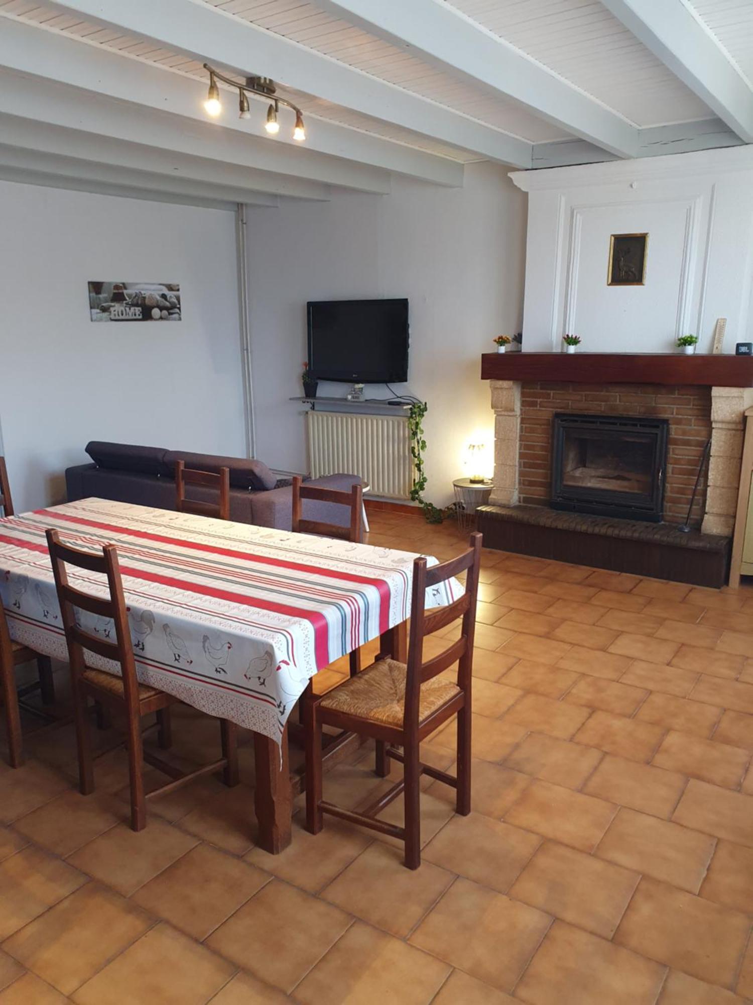 Maison 2 Chambres Au Calme Saint-Bonnet-sur-Gironde 외부 사진